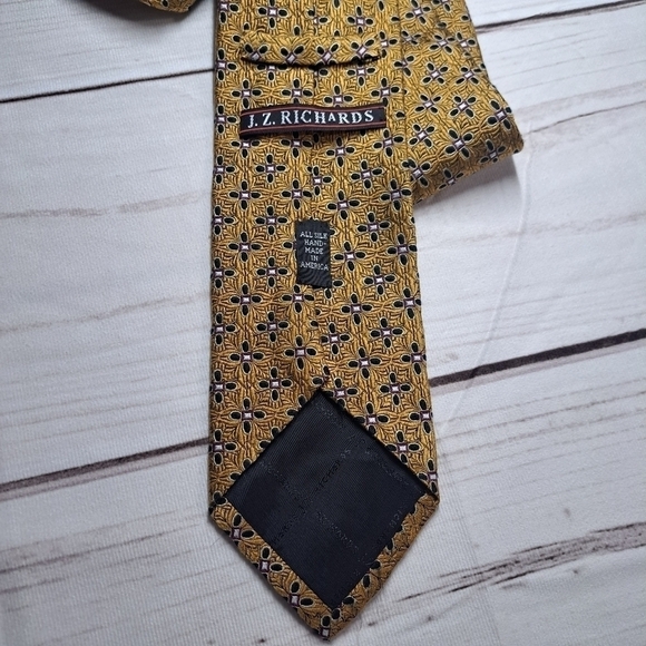 J.Z. Richard's All Silk Tie Hand Made in America - Picture 3 of 12